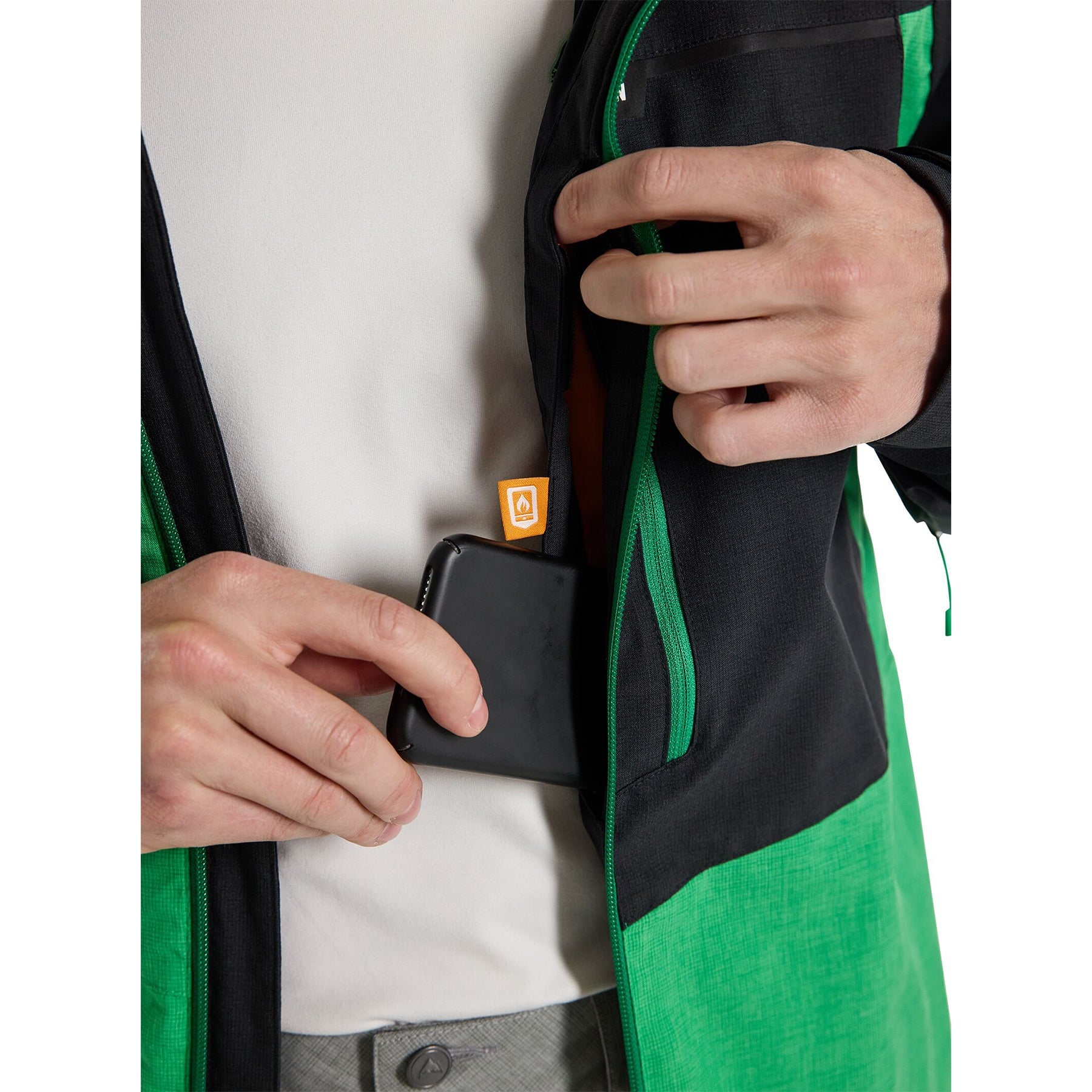 True Black/Clover Green