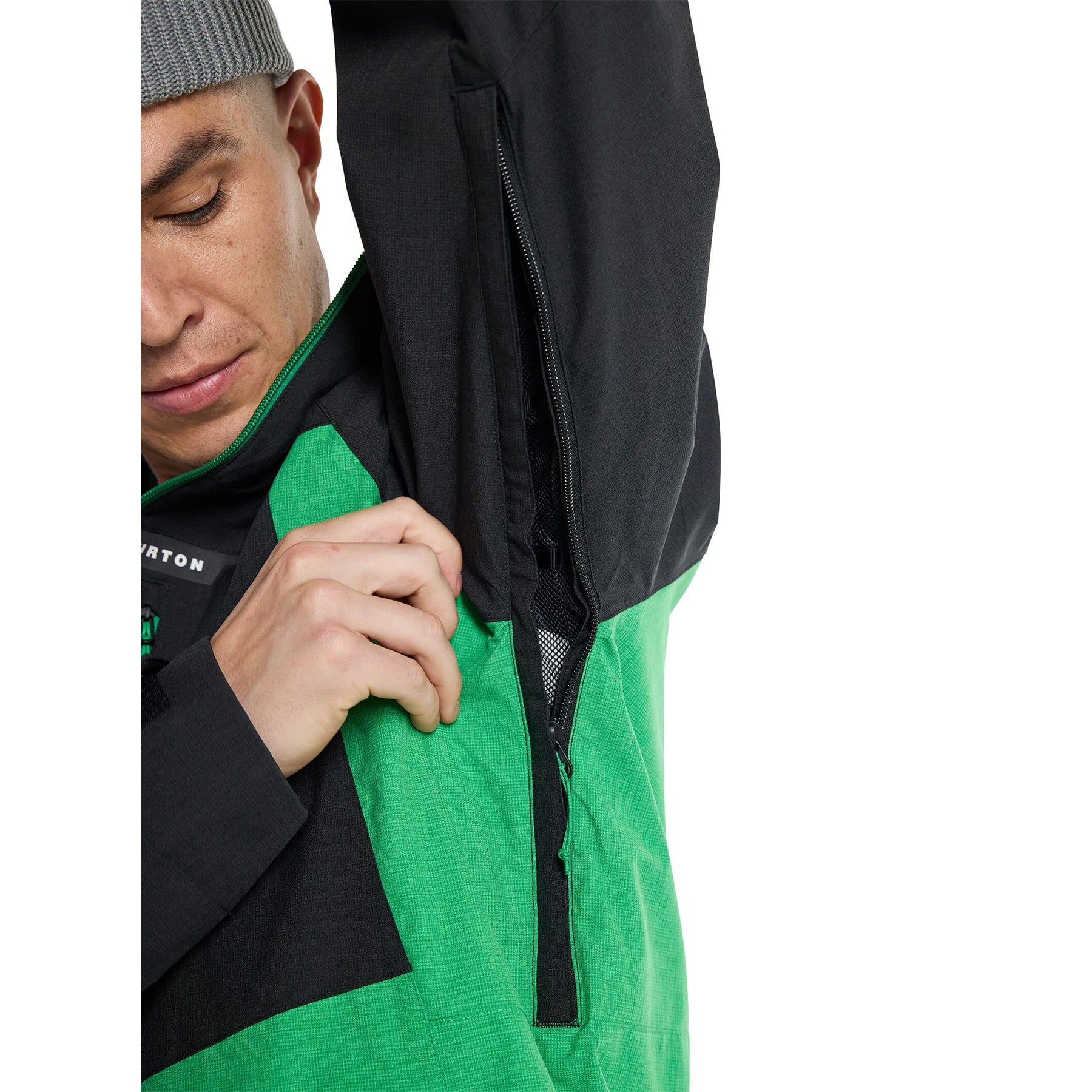 True Black/Clover Green