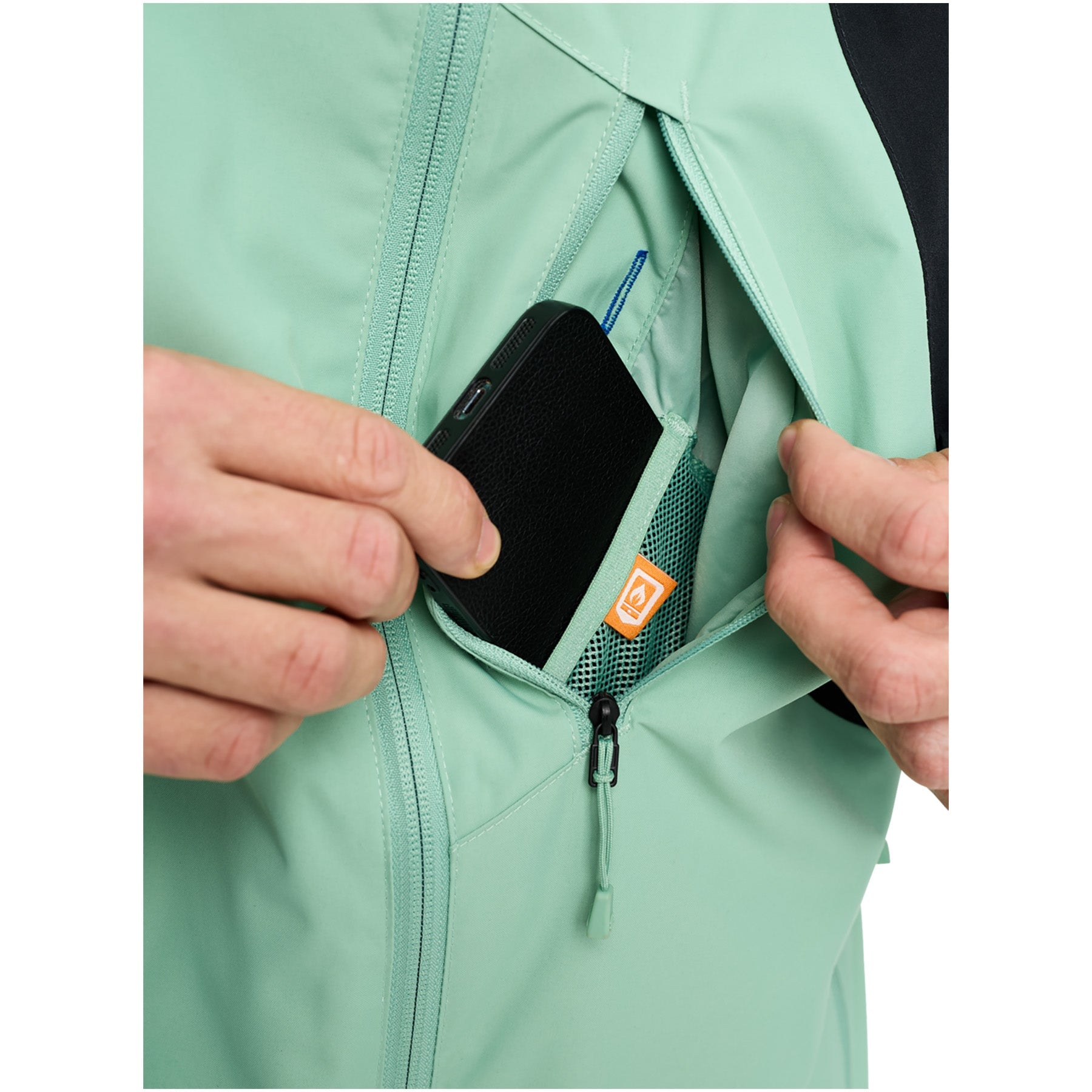 Soft Sage/True Black