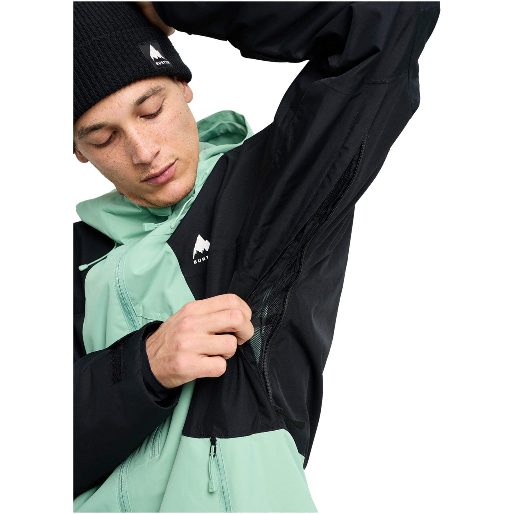 Soft Sage/True Black