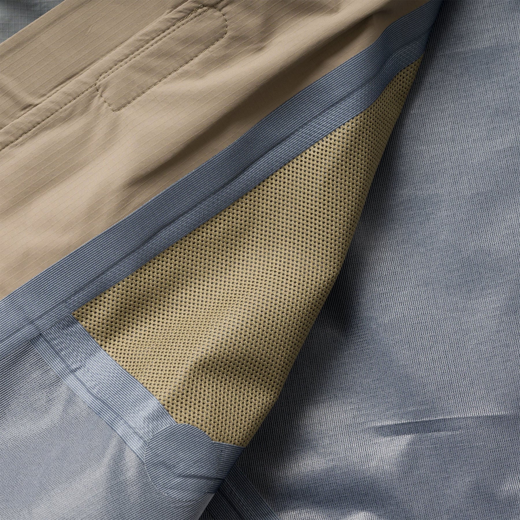 Howl Shell Jacket 2026