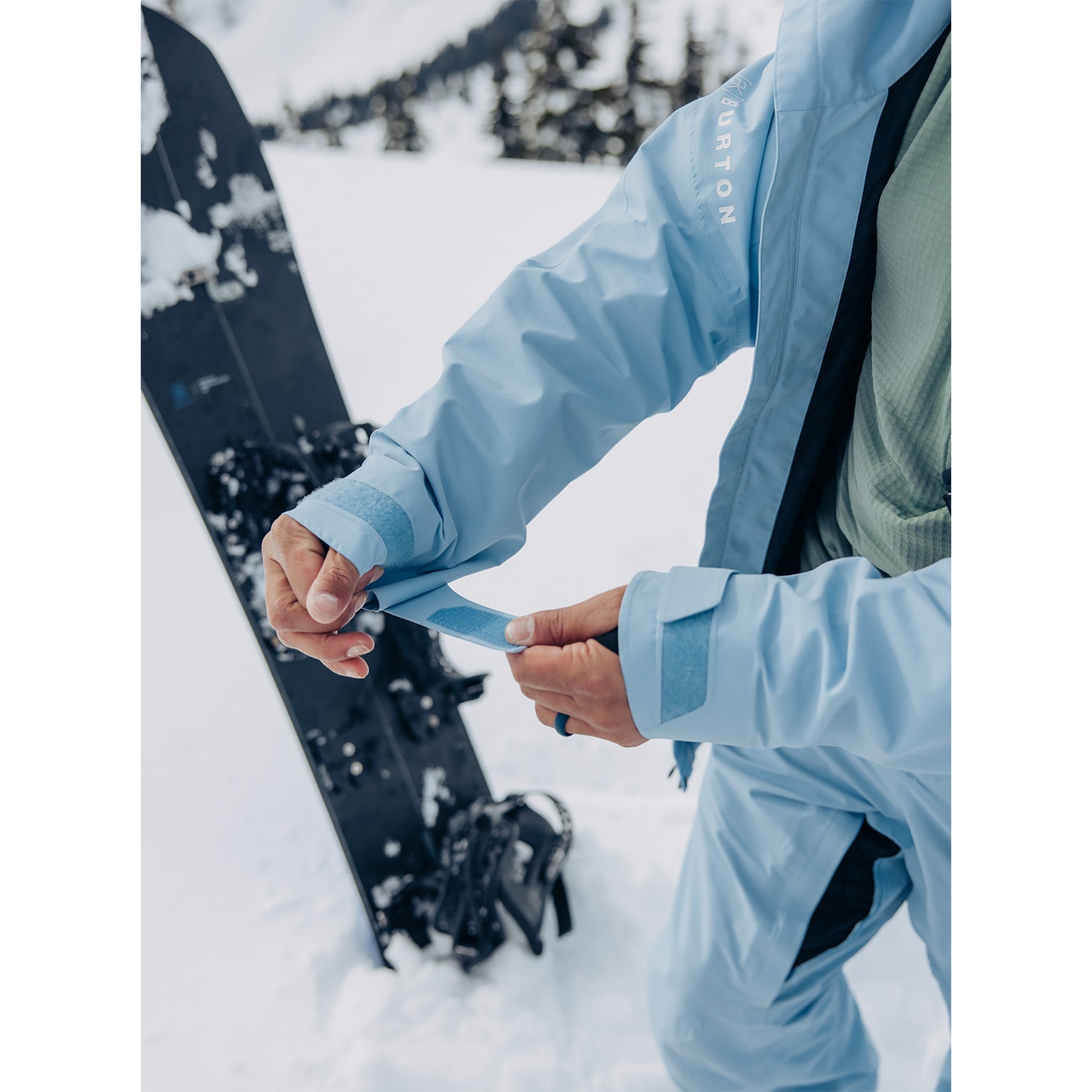 Burton Men's [ak] Cyclic GORE‑TEX 2L Jacket 2024 | Men's Snowboard