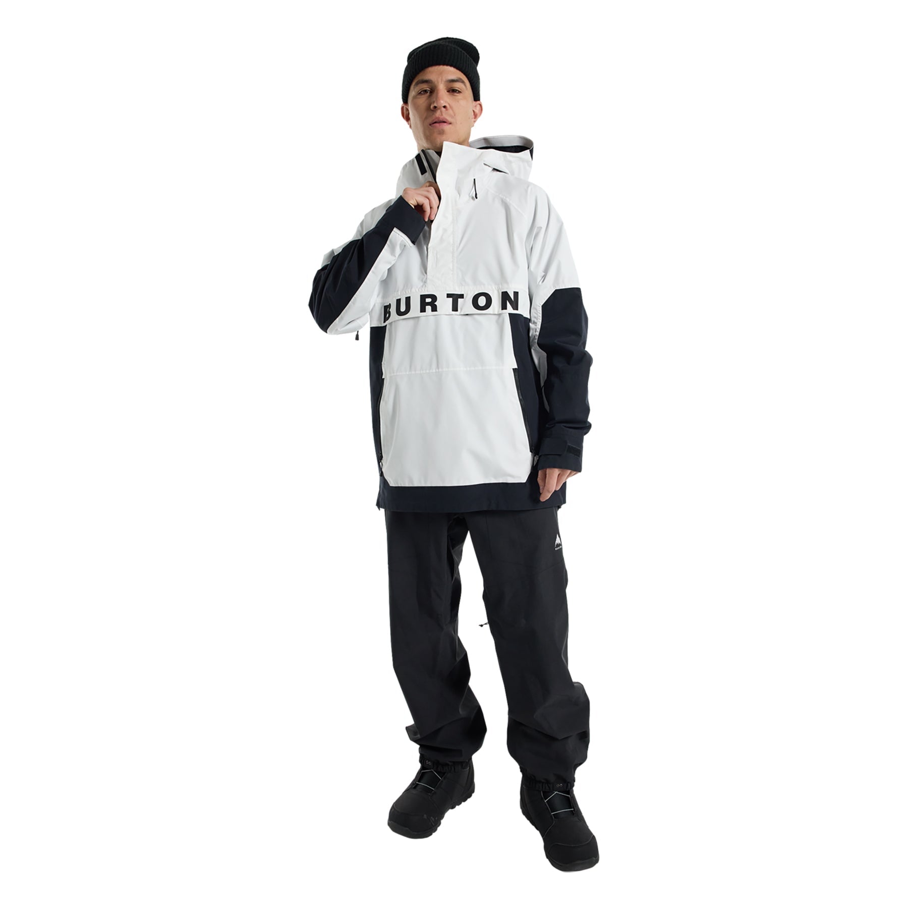 Stout White/True Black