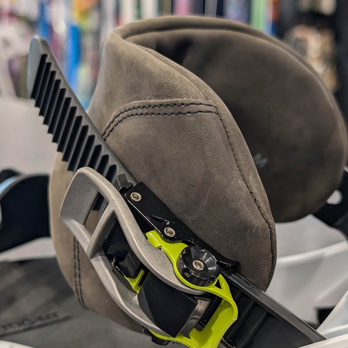 Burton Mens Malavita Special Edition Bindings | Snowboard Bindings