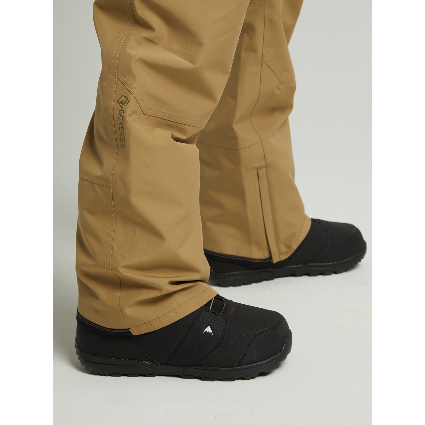 Burton Men's Reserve GORE‑TEX 2L Bib Pants 2024 | Men's Snowboard