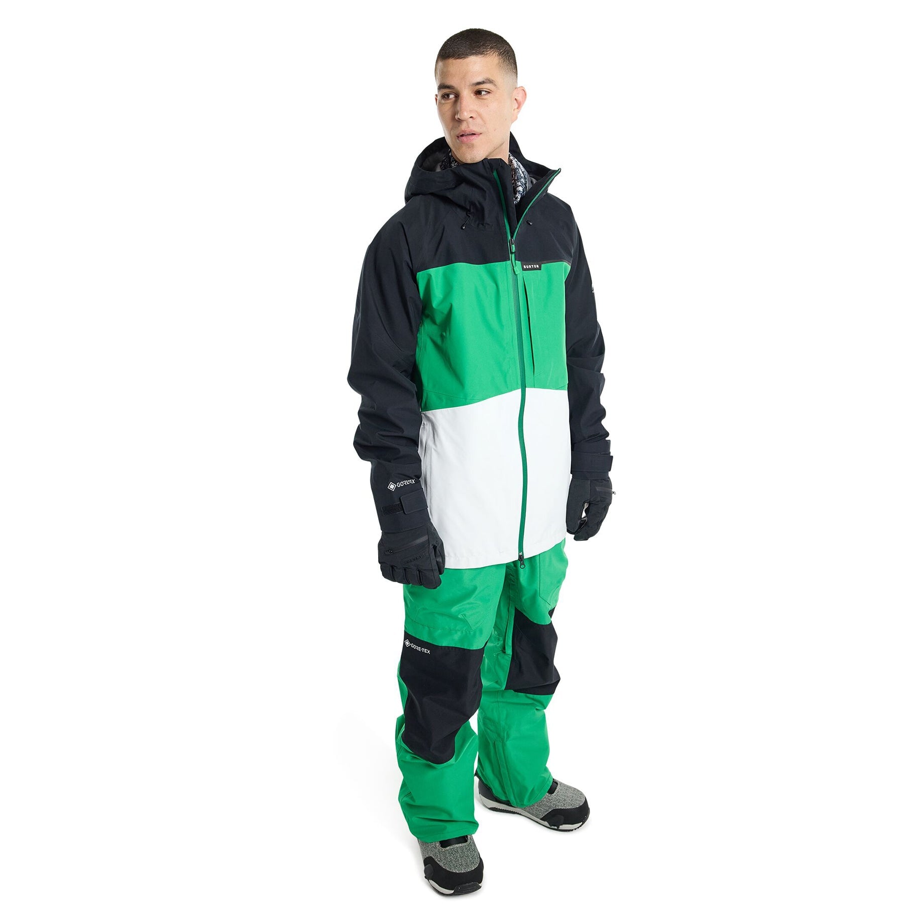 True Black/Clover Green/Stout White