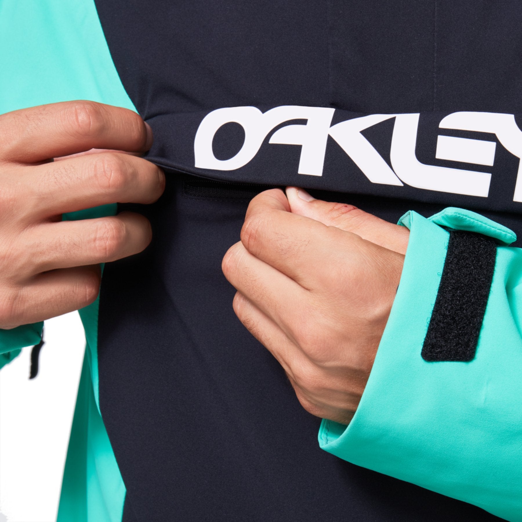 Black/Mint